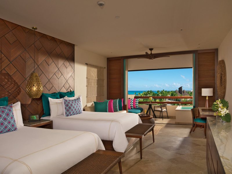 Junior Suite Tropical View