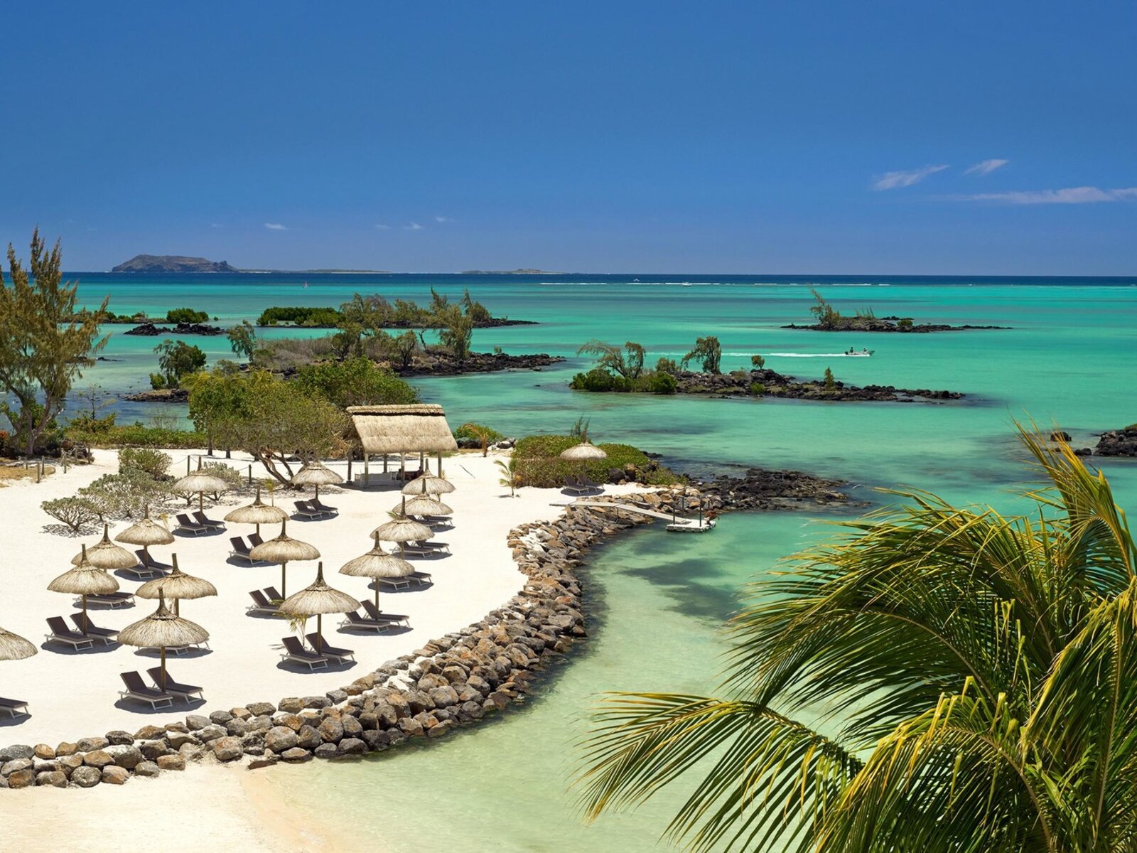 Lagoon Attitude Mauritius
